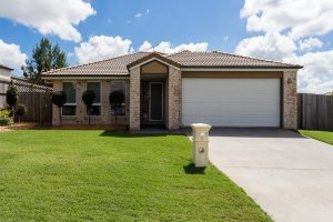 6 Delaforce Street, Regents Park, QLD 4118