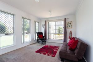 6 Delaforce Street, Regents Park, QLD 4118