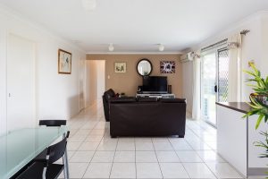 6 Delaforce Street, Regents Park, QLD 4118