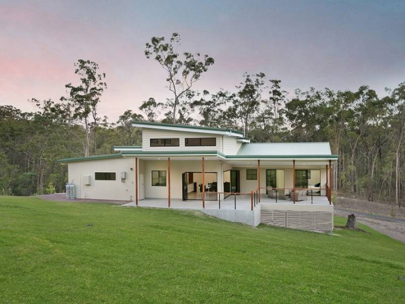 207 Wuraga Road, Bahrs Scrub, QLD 4207