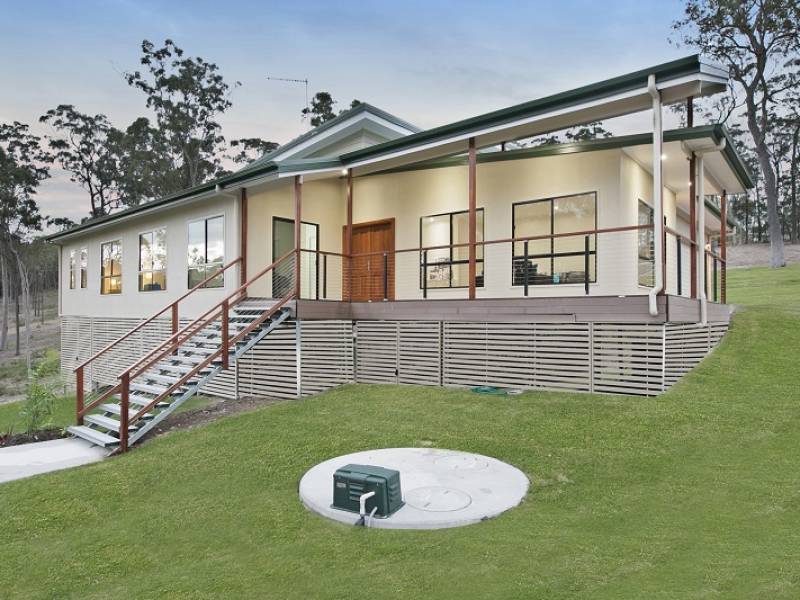 207 Wuraga Road, Bahrs Scrub, QLD 4207