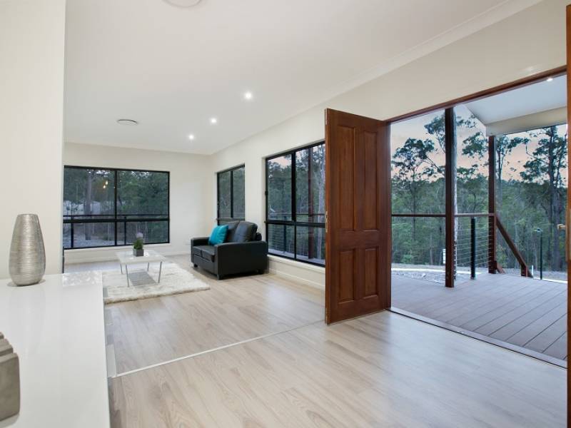 207 Wuraga Road, Bahrs Scrub, QLD 4207
