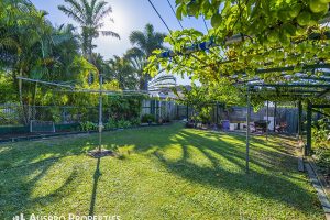 70 Junction Terrace, Annerley,