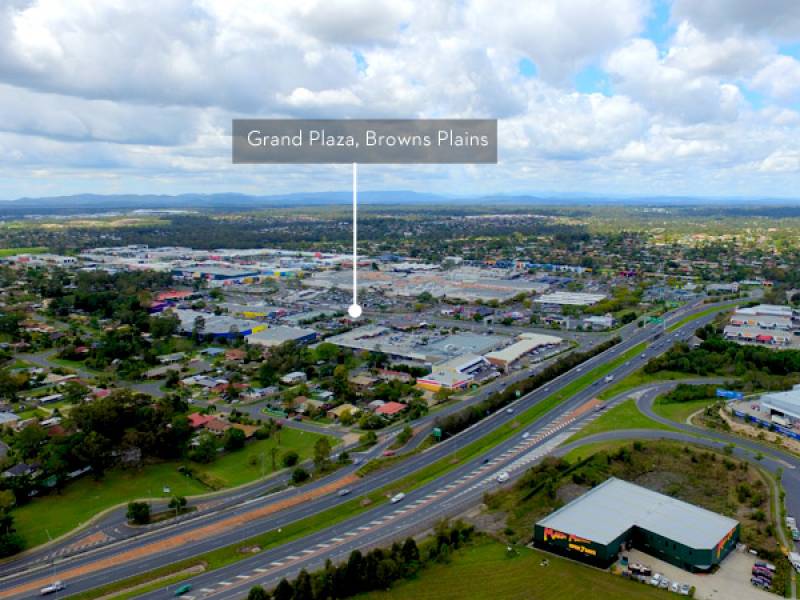 10 Corymbia Place, Parkinson,