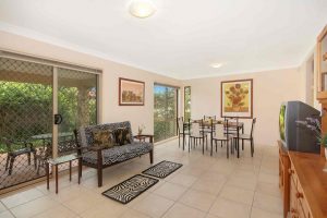 10 Sungold Place, Eight Mile Plains,