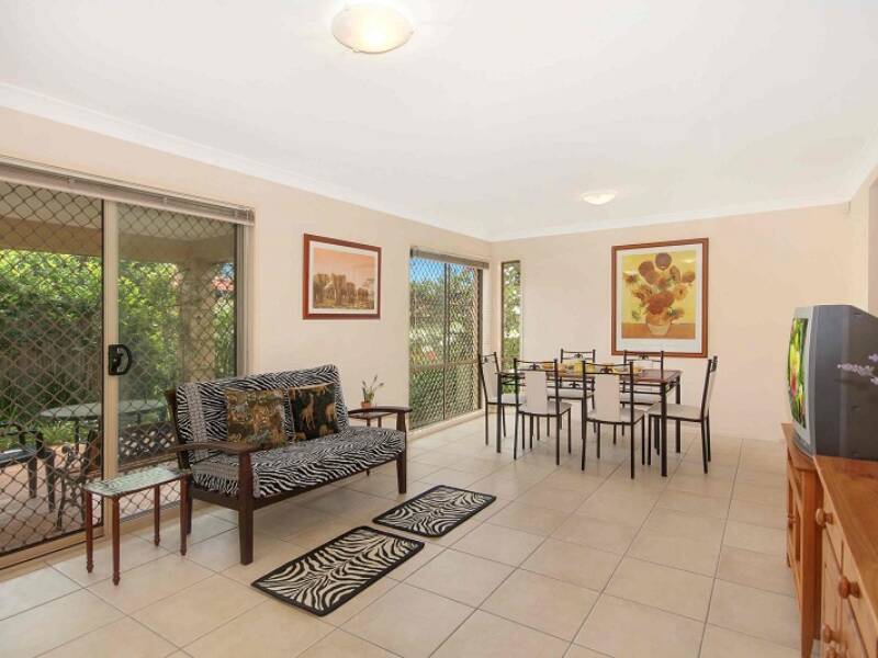 10 Sungold Place, Eight Mile Plains,