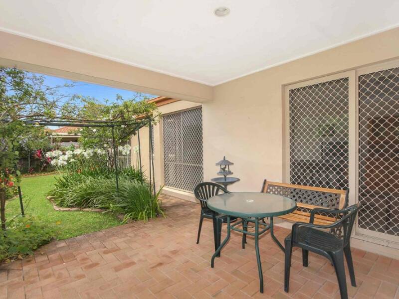 10 Sungold Place, Eight Mile Plains,