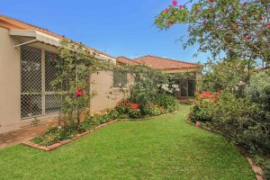 10 Sungold Place, Eight Mile Plains,