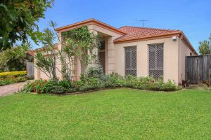 10 Sungold Place, Eight Mile Plains,