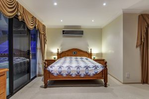 51 Willowleaf Close, Stretton,
