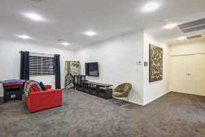 176  Hawthorn Circuit, Stretton,
