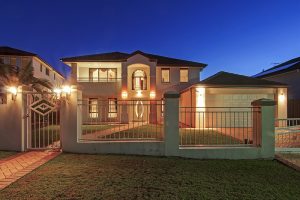 51 Willowleaf Close, Stretton,