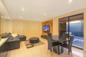11 Juniper Circuit, Stretton,
