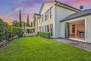 11 Juniper Circuit, Stretton,
