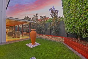 11 Juniper Circuit, Stretton,