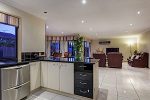 51 Willowleaf Close, Stretton,