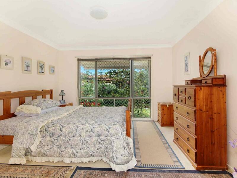 10 Sungold Place, Eight Mile Plains,
