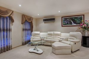 51 Willowleaf Close, Stretton,