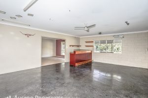 82 Sylvan Road, Park Ridge South, QLD 4125