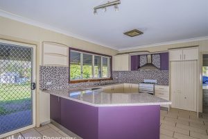 82 Sylvan Road, Park Ridge South, QLD 4125