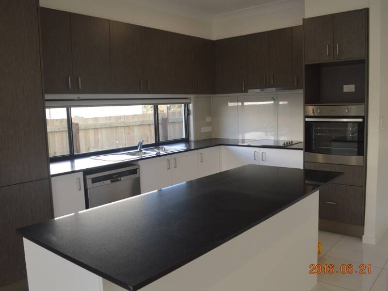 71 Kate Circuit, Rochedale,