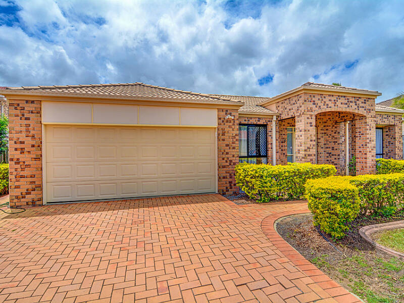 8 Falaise Place, Sunnybank Hills,