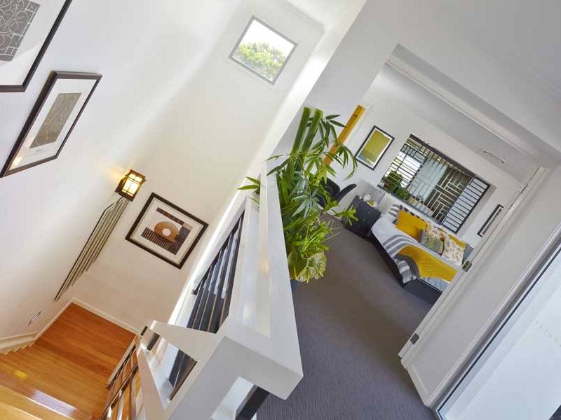10 Francis Avenue, Rochedale,