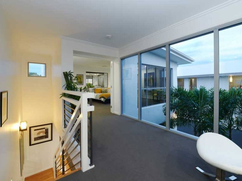 10 Francis Avenue, Rochedale,