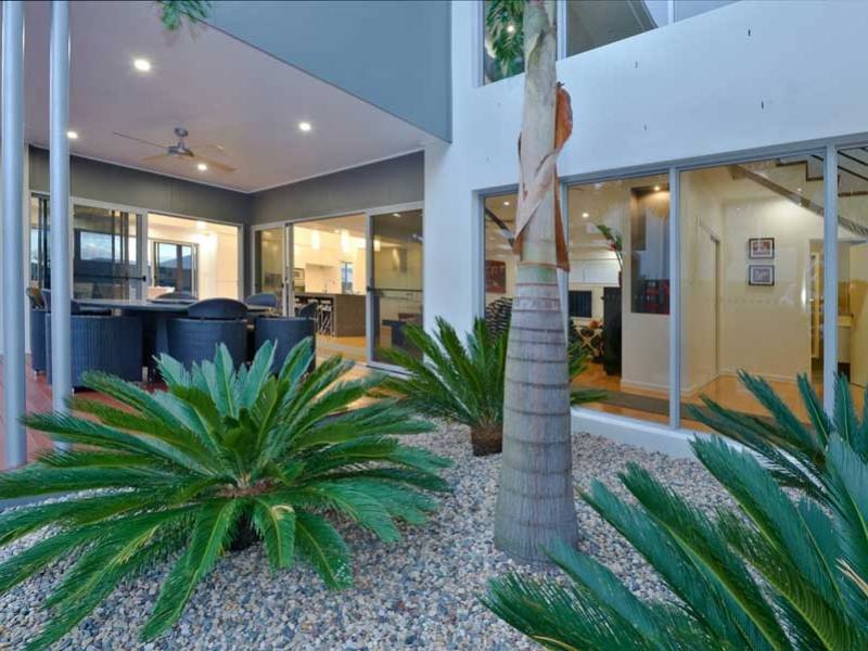 10 Francis Avenue, Rochedale,