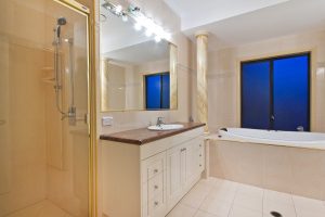 131 The Parkway, Stretton,