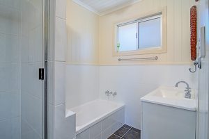 45 Hill Road, Plainland,