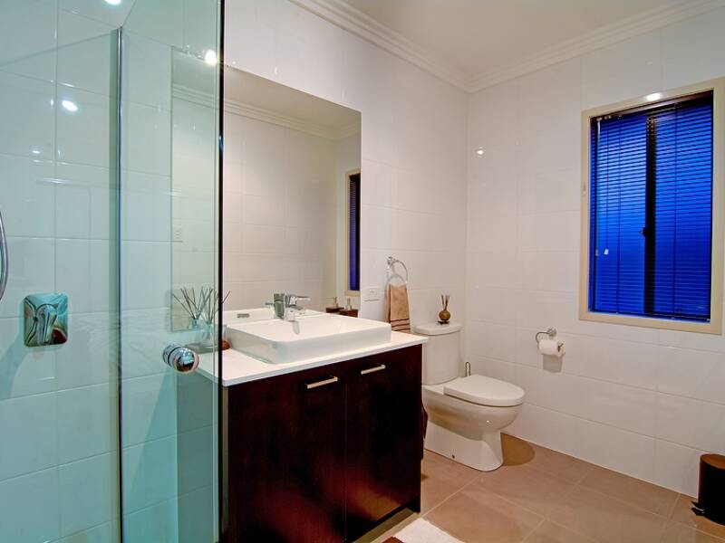 10 Peachtree Place, Stretton,