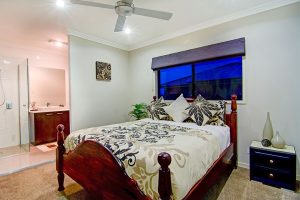 10 Peachtree Place, Stretton,