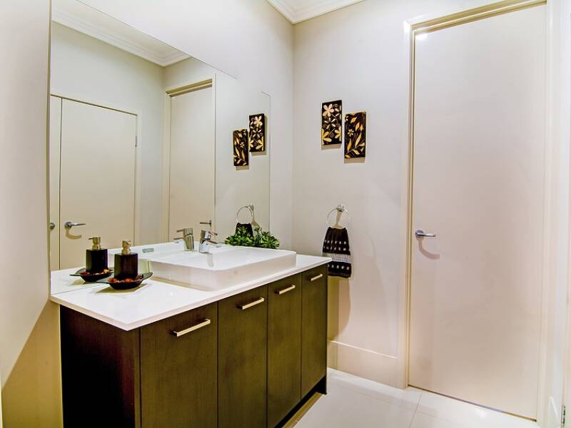 10 Peachtree Place, Stretton,