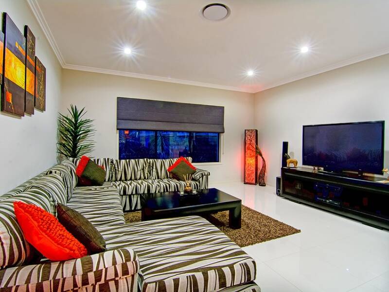 10 Peachtree Place, Stretton,
