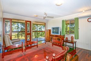 45 Hill Road, Plainland,