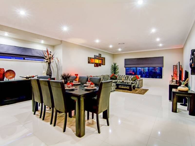 10 Peachtree Place, Stretton,