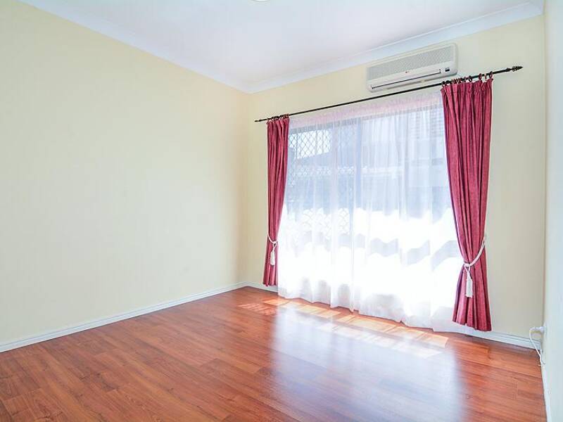 8 Falaise Place, Sunnybank Hills,