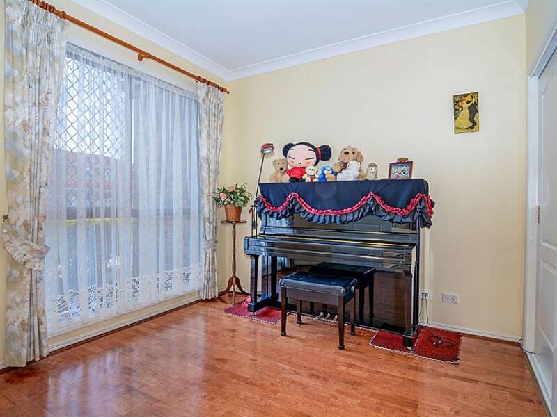 8 Falaise Place, Sunnybank Hills,