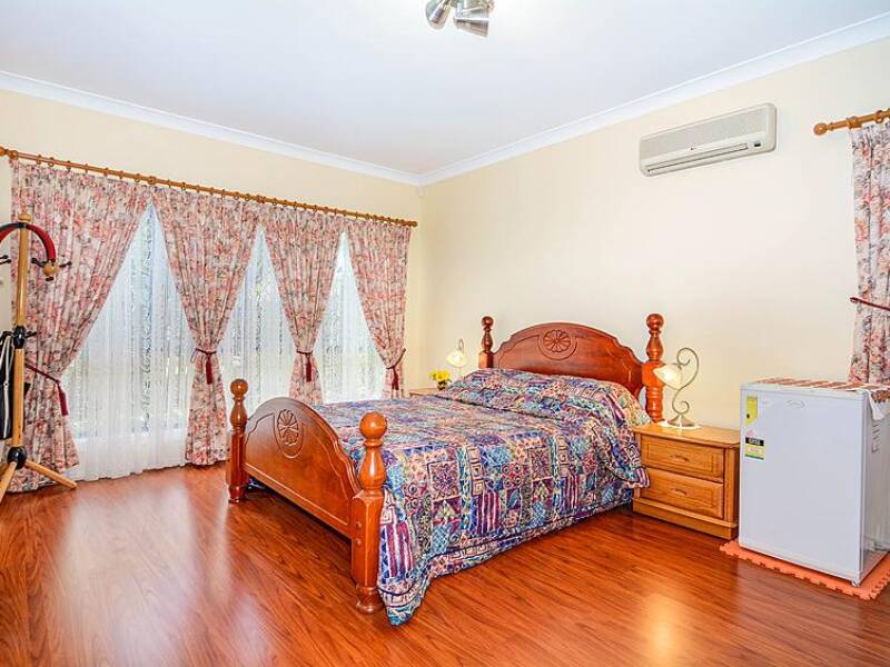 8 Falaise Place, Sunnybank Hills,