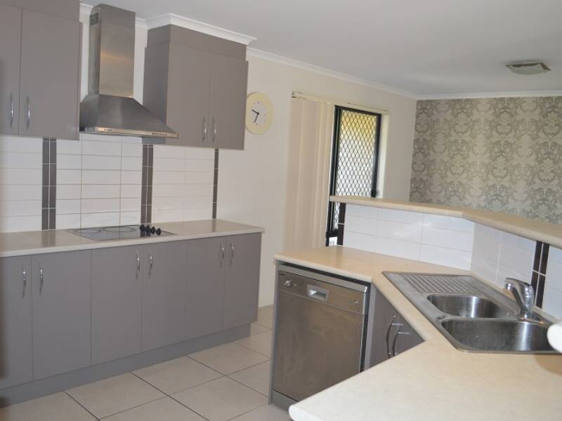 41 Chilton Street, Sunnybank Hills,