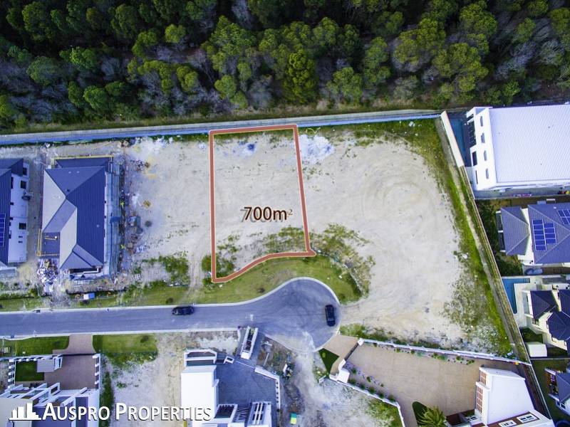 1122 Elderbury Place, Stretton,