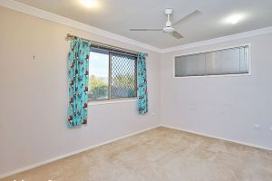 8 Tantoola Street, Parkinson, QLD 4115