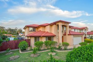 8 Tantoola Street, Parkinson, QLD 4115