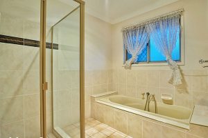 8 Gardenia Close, Stretton, QLD 4116