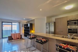 63 Kakadu Street, Parkinson, QLD 4115
