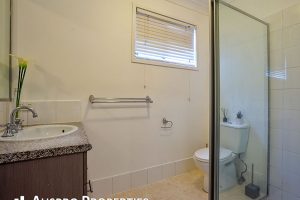 63 Kakadu Street, Parkinson, QLD 4115