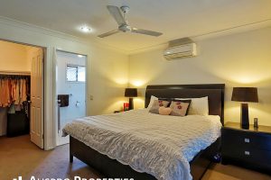 63 Kakadu Street, Parkinson, QLD 4115