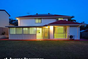 8 Gardenia Close, Stretton, QLD 4116