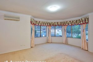 8 Gardenia Close, Stretton, QLD 4116